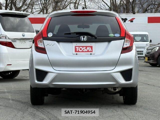 Honda FIT 2014-12 4392396-18