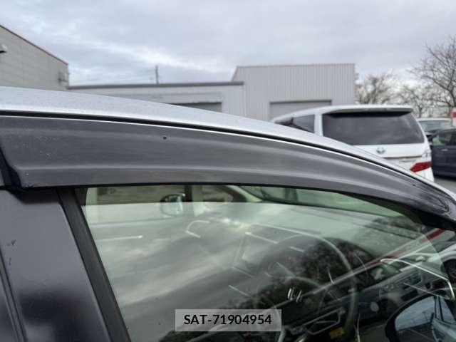 Honda FIT 2014-12 4392396-27