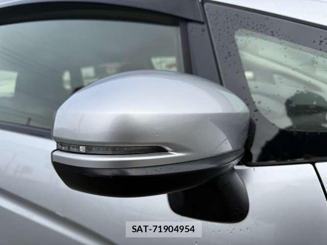 Honda FIT 2014-12 4392396-28