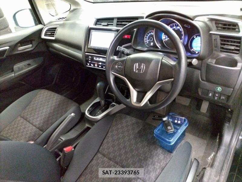 Honda FIT 2016-05 7632865-4