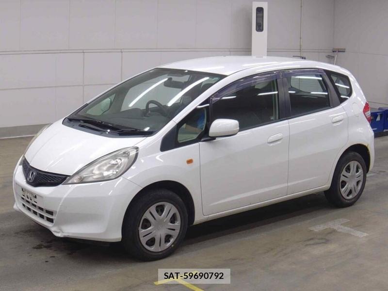 Honda FIT 2013-06 7736065-3