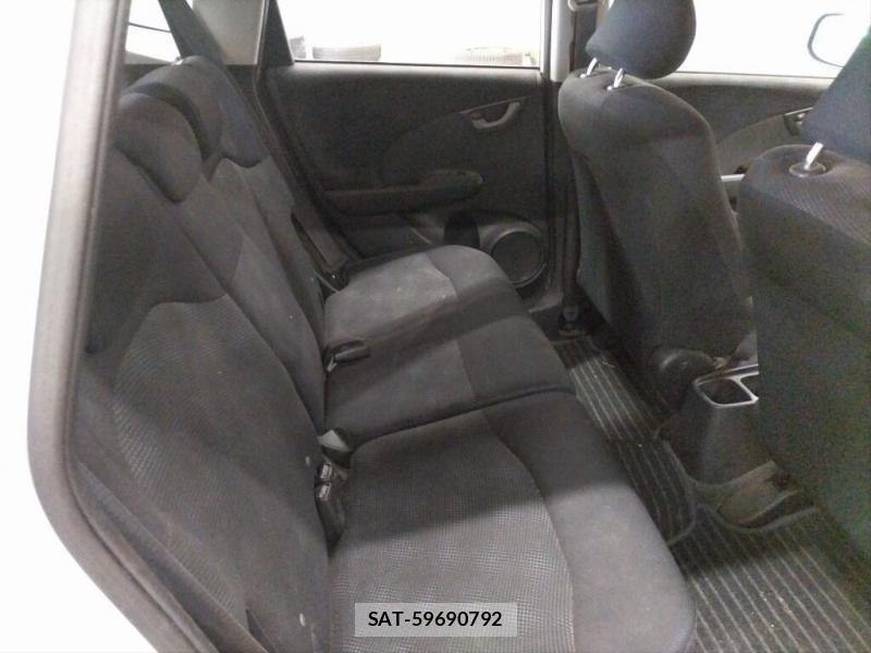 Honda FIT 2013-06 7736065-5