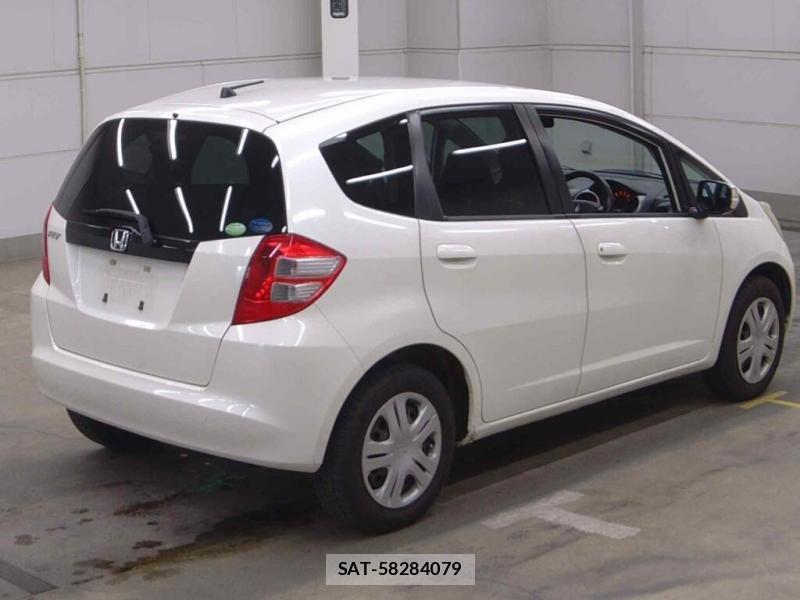 Honda FIT 2010-07 7736066-1