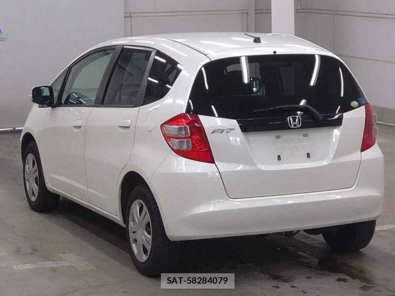 Honda FIT 2010-07 7736066-2