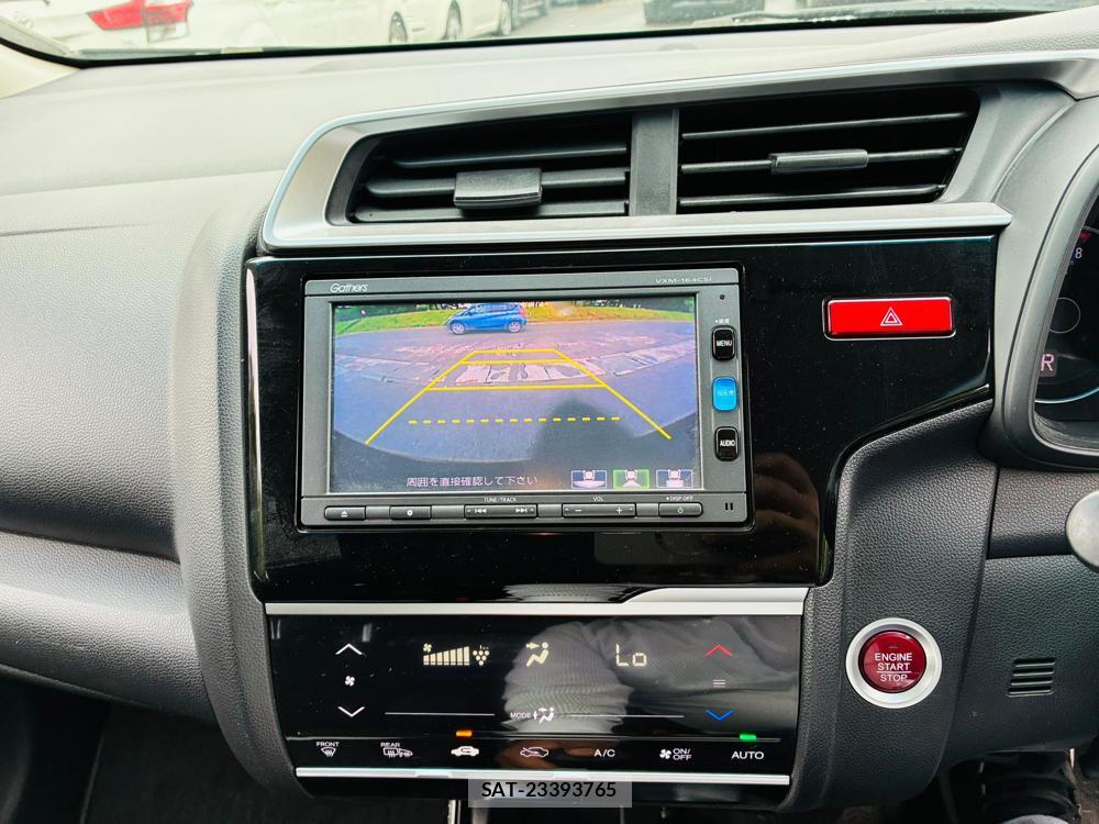 Honda FIT 2016-05 7632865-17