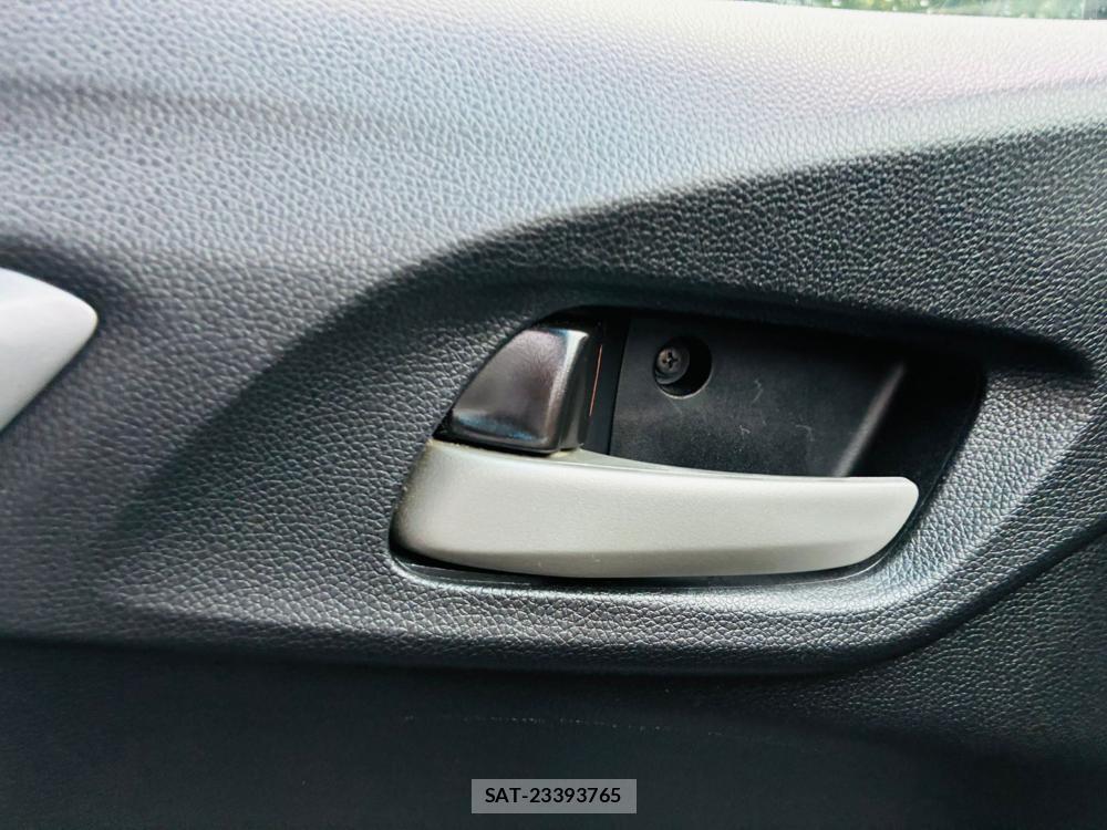 Honda FIT 2016-05 7632865-21