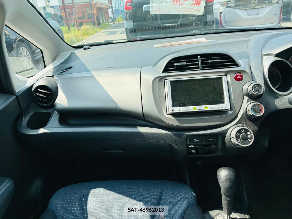 Honda FIT 2009-05 7914567-16
