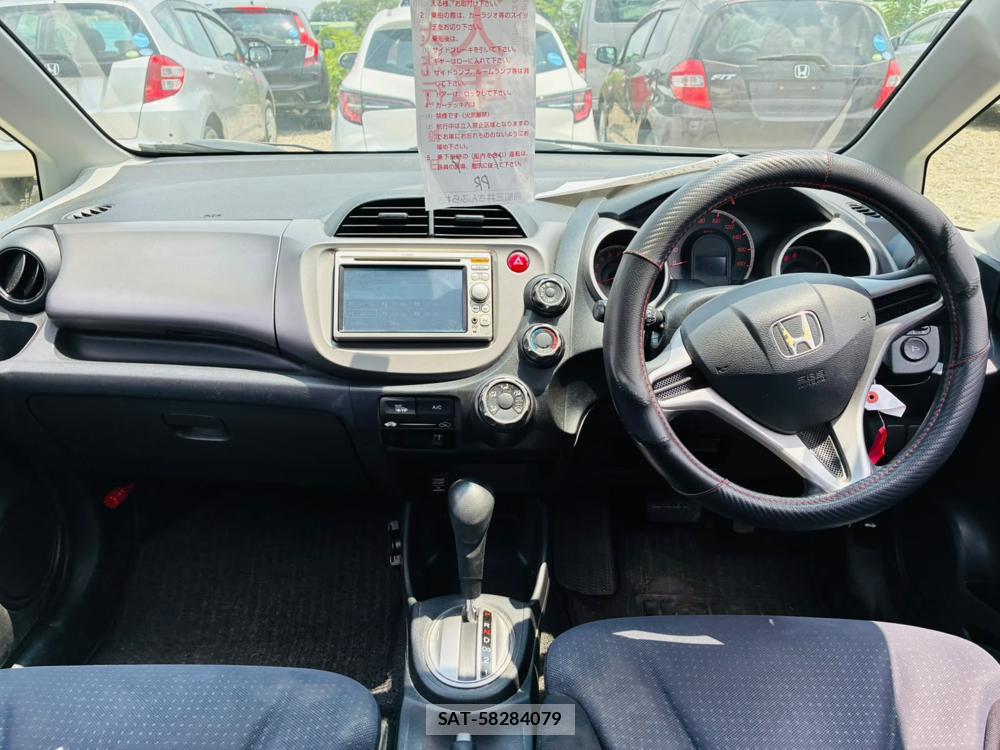 Honda FIT 2010-07 7736066-12