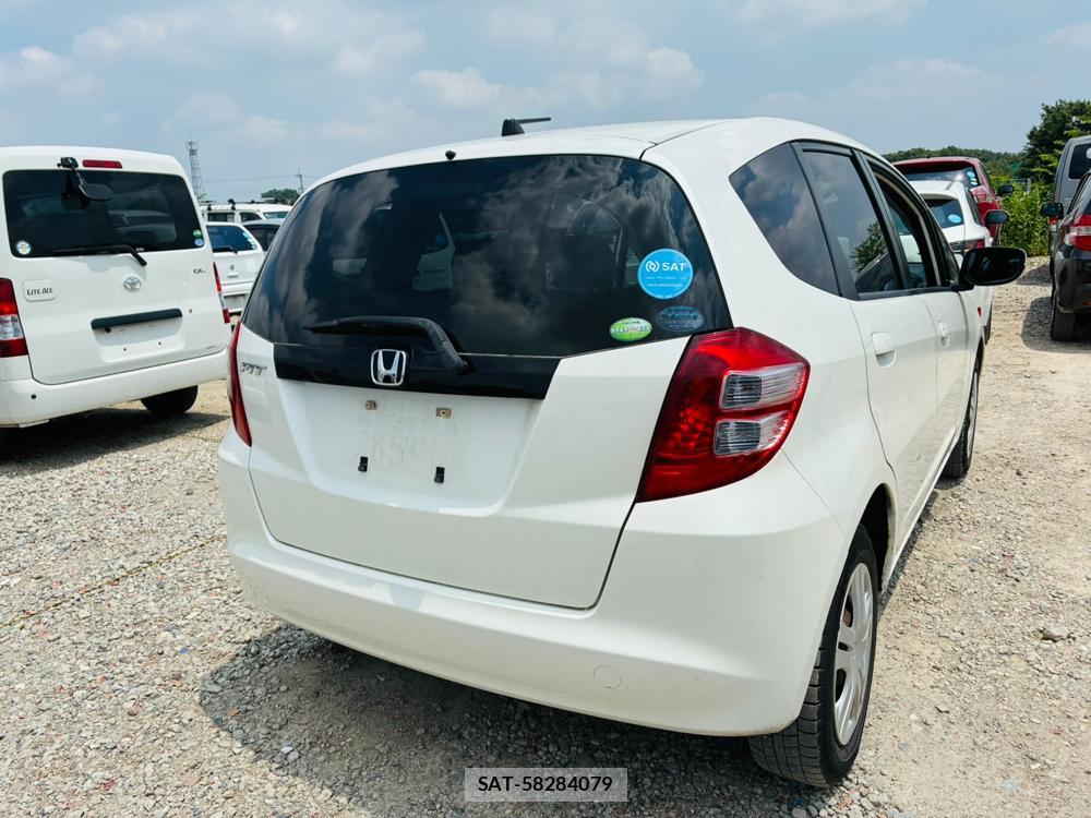 Honda FIT 2010-07 7736066-4