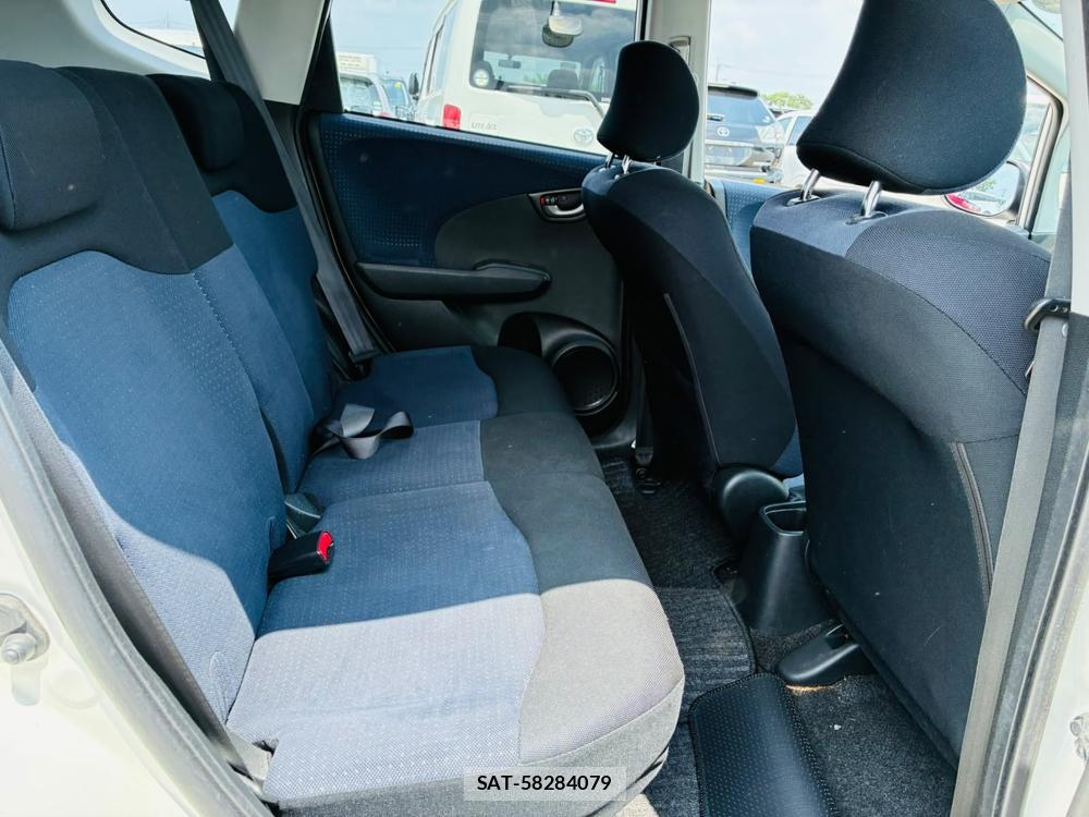 Honda FIT 2010-07 7736066-8