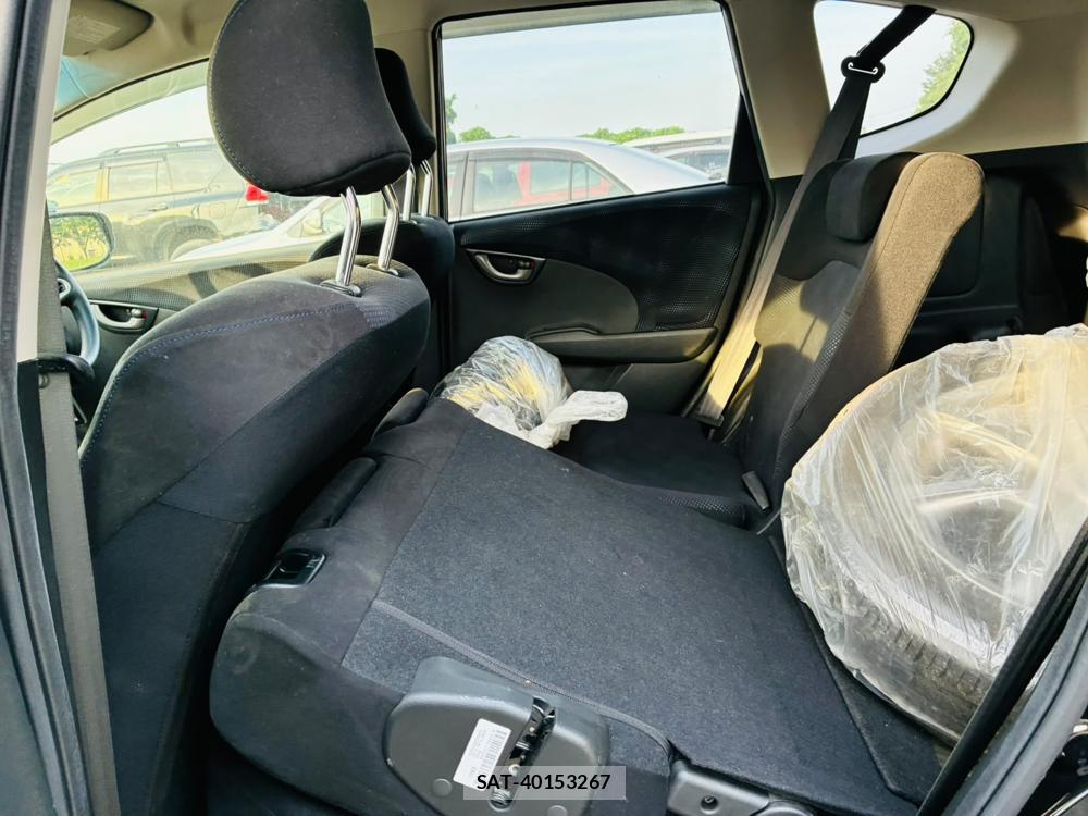 Honda FIT 2013-03 7970692-9