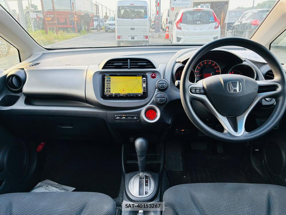 Honda FIT 2013-03 7970692-12