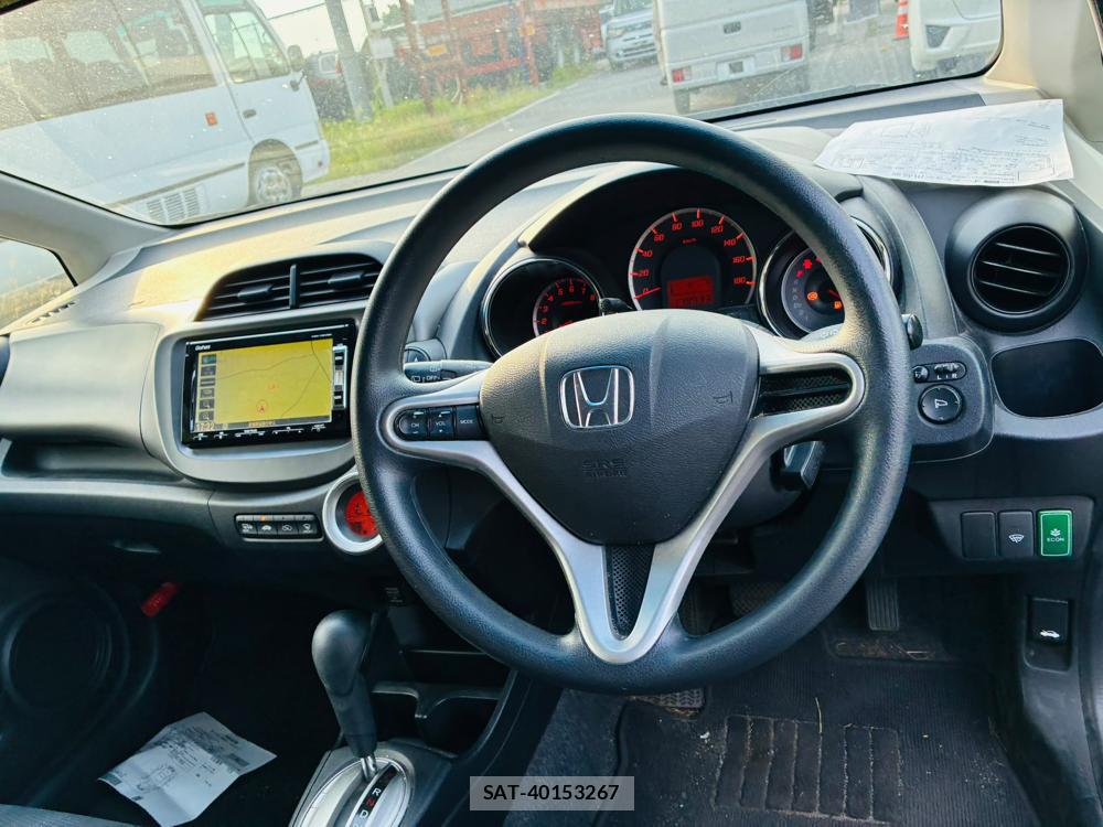 Honda FIT 2013-03 7970692-14