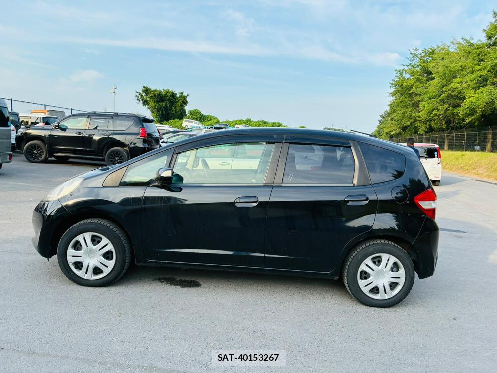 Honda FIT 2013-03 7970692-1