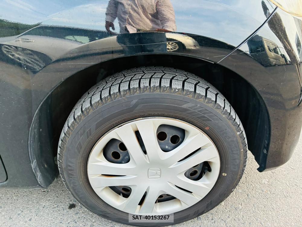 Honda FIT 2013-03 7970692-28