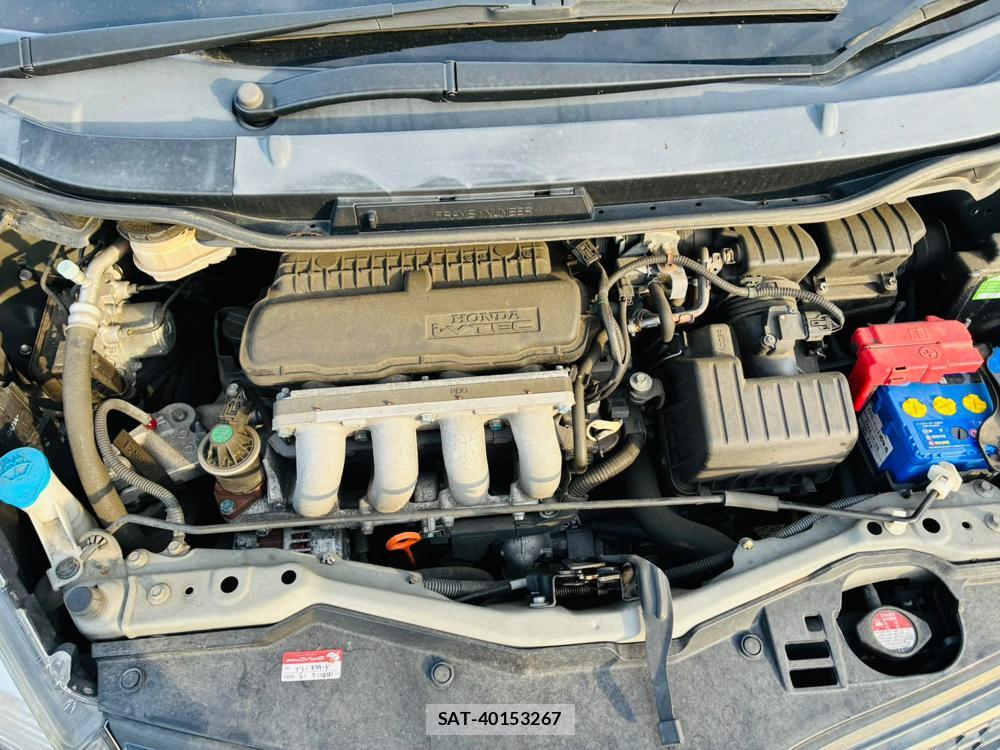 Honda FIT 2013-03 7970692-38
