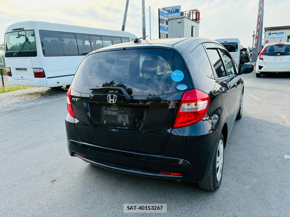 Honda FIT 2013-03 7970692-4