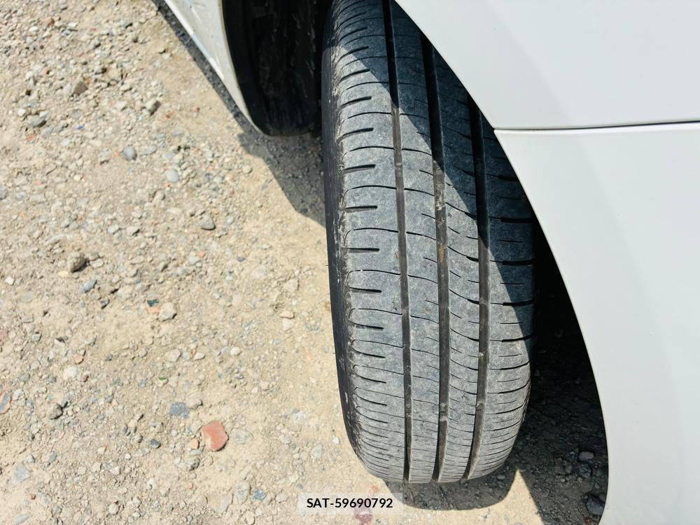 Honda FIT 2013-06 7736065-32