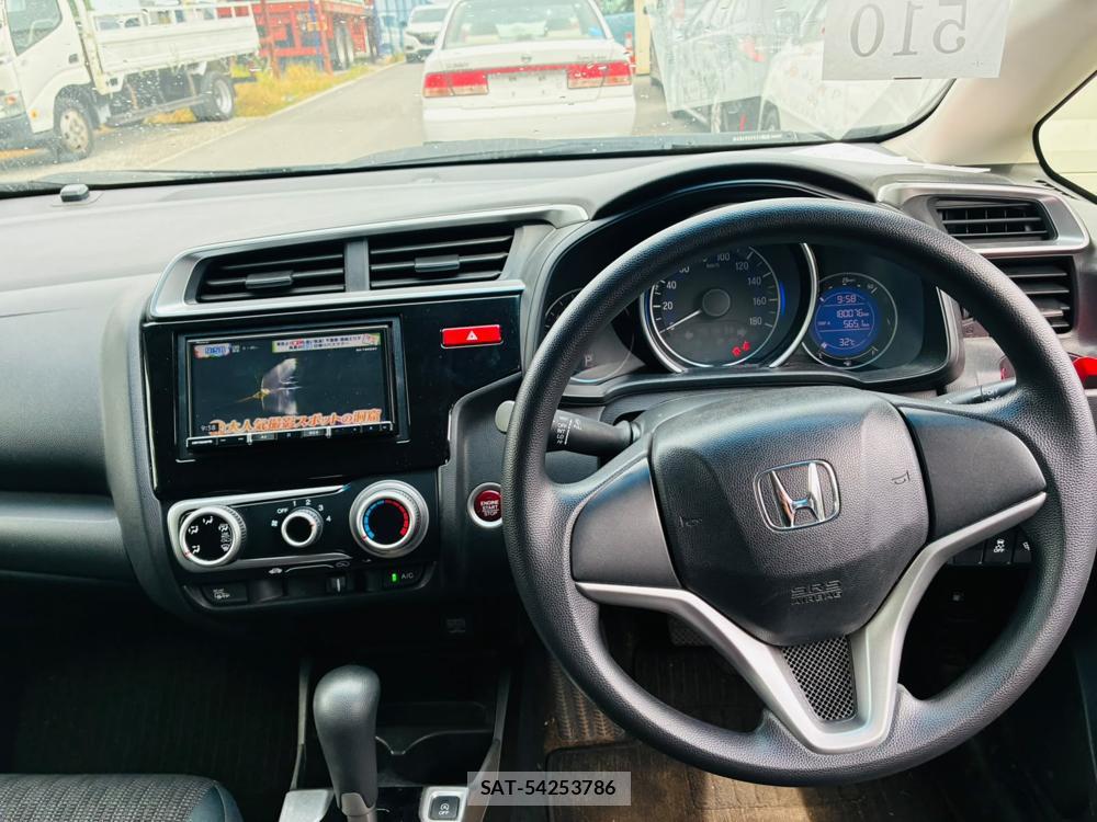 Honda FIT 2014-01 8120431-13