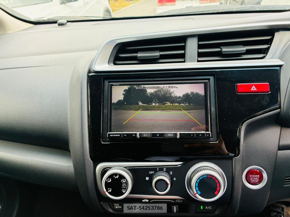 Honda FIT 2014-01 8120431-17