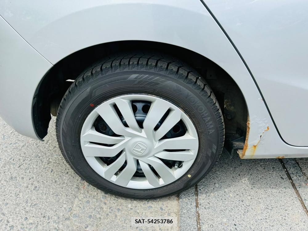 Honda FIT 2014-01 8120431-26