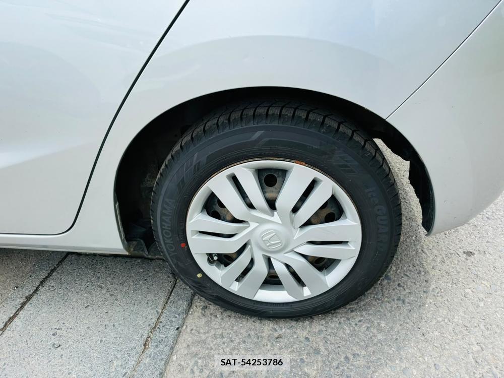 Honda FIT 2014-01 8120431-29