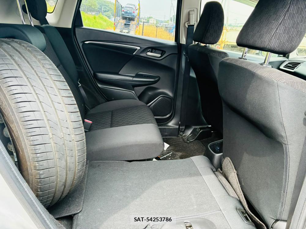 Honda FIT 2014-01 8120431-8