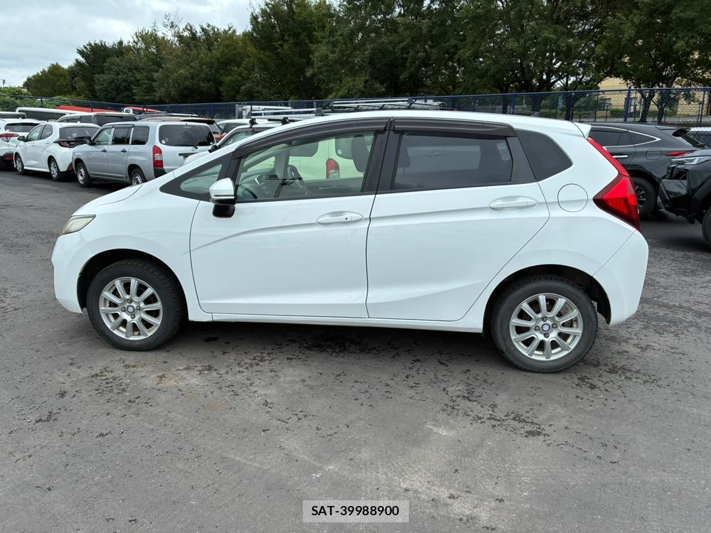 Honda FIT 2015-02 8311387-1