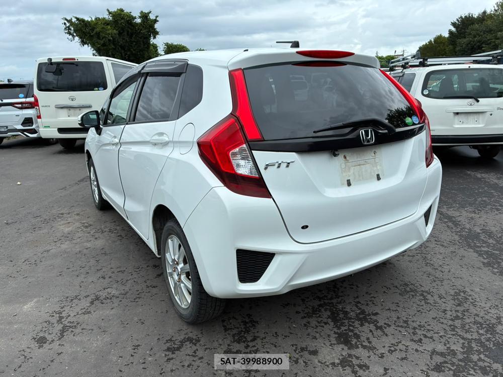 Honda FIT 2015-02 8311387-2