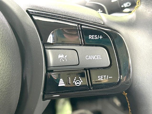 Honda FIT 2025-01 4042228-4