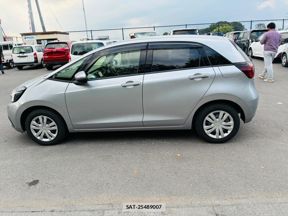 Honda FIT 2021-08 8349103-1