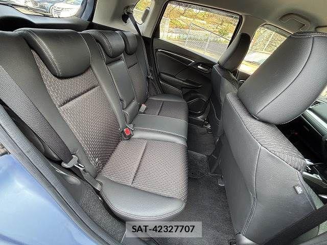 Honda FIT HYBRID 2016-01 849876-18