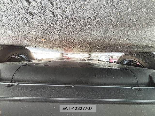 Honda FIT HYBRID 2016-01 849876-25