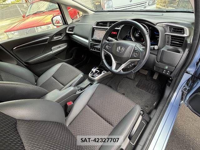 Honda FIT HYBRID 2016-01 849876-26