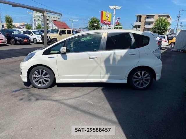 Honda FIT HYBRID 2012 1307148-5