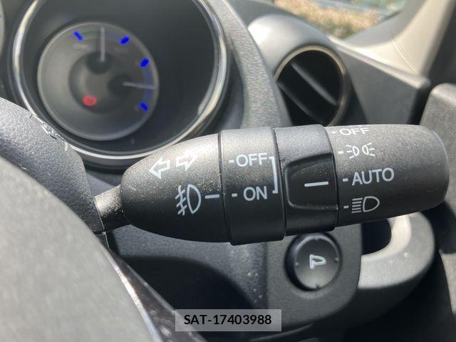 Honda FIT HYBRID 2013-07 1354171-28