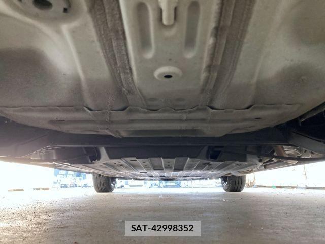 Honda FIT HYBRID 2018-10 1426136-7