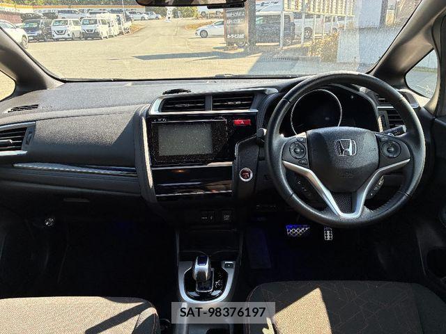Honda FIT HYBRID 2015-03 1472444-3
