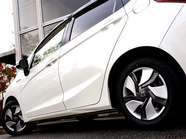 Honda FIT HYBRID 2014-11 1545177-12