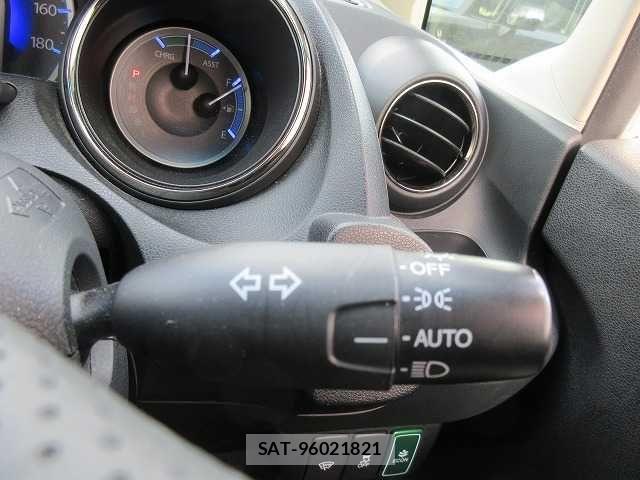 Honda FIT HYBRID 2013-04 1659956-11