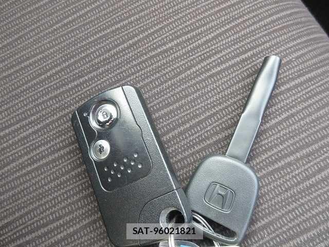Honda FIT HYBRID 2013-04 1659956-18