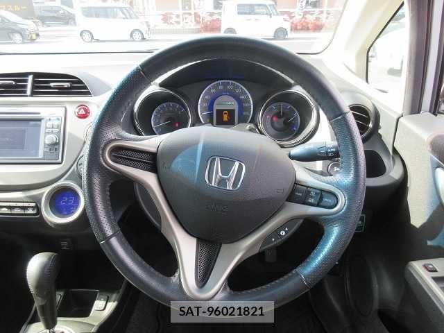Honda FIT HYBRID 2013-04 1659956-3