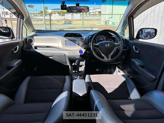 Honda FIT HYBRID 2013-03 2099391-12