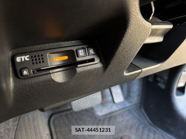 Honda FIT HYBRID 2013-03 2099391-24