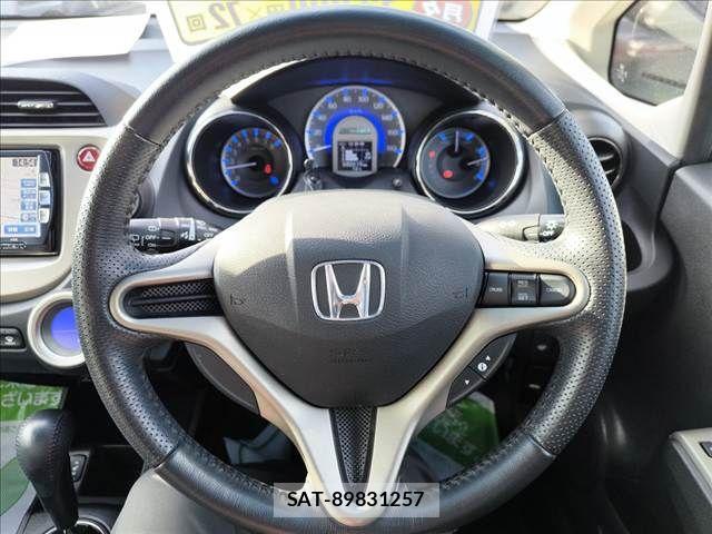 Honda FIT HYBRID 2013-03 2348724-11