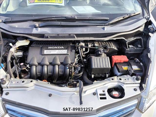 Honda FIT HYBRID 2013-03 2348724-15