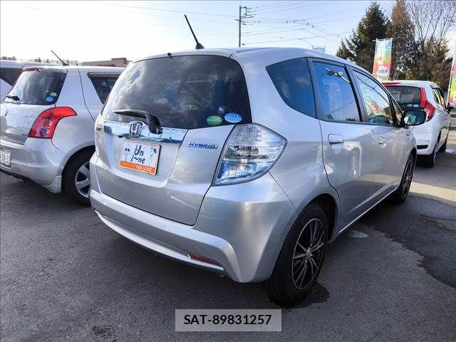 Honda FIT HYBRID 2013-03 2348724-3