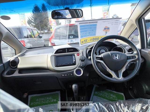 Honda FIT HYBRID 2013-03 2348724-7