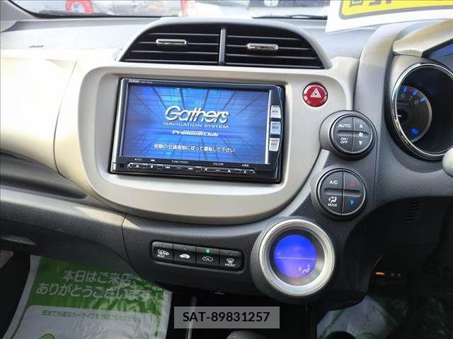 Honda FIT HYBRID 2013-03 2348724-8