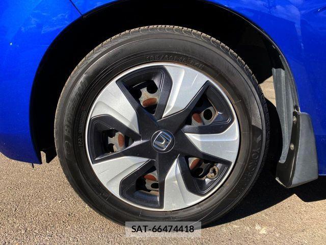 Honda FIT HYBRID 2016-07 2348690-13